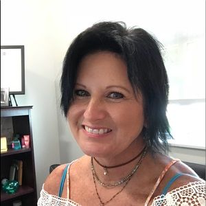 Meet your Posher, Pamela